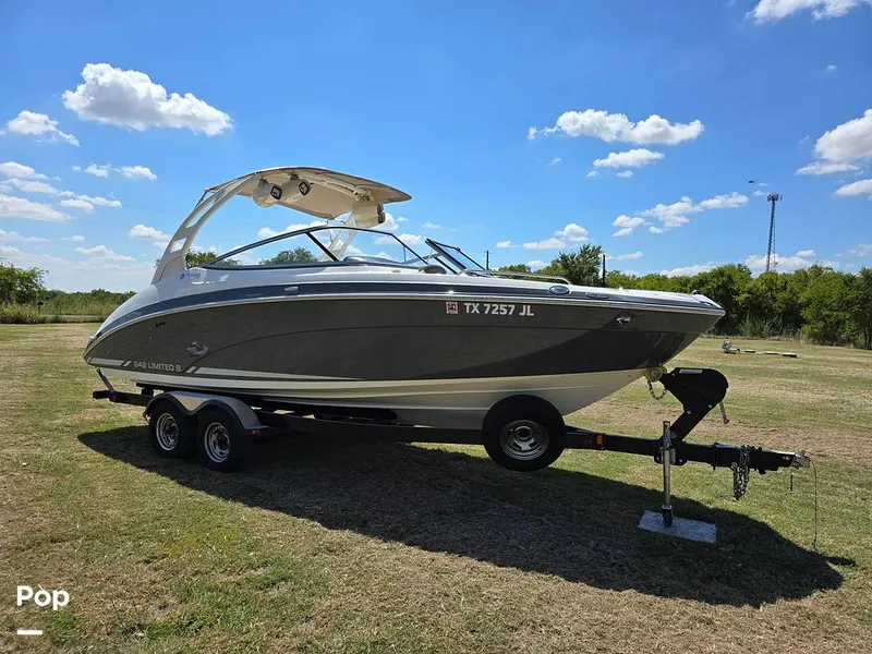 Slide: The Image of Yamaha 242 Limited 2015 - 15760339