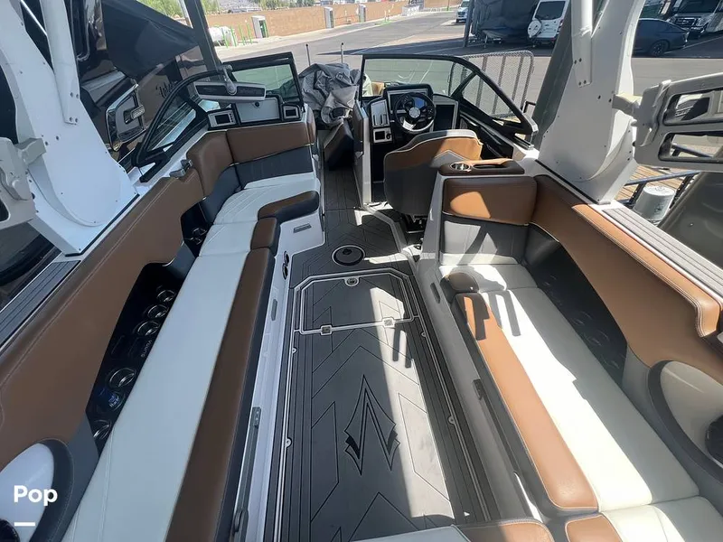 Slide: The Image of Cockpit - 14680227