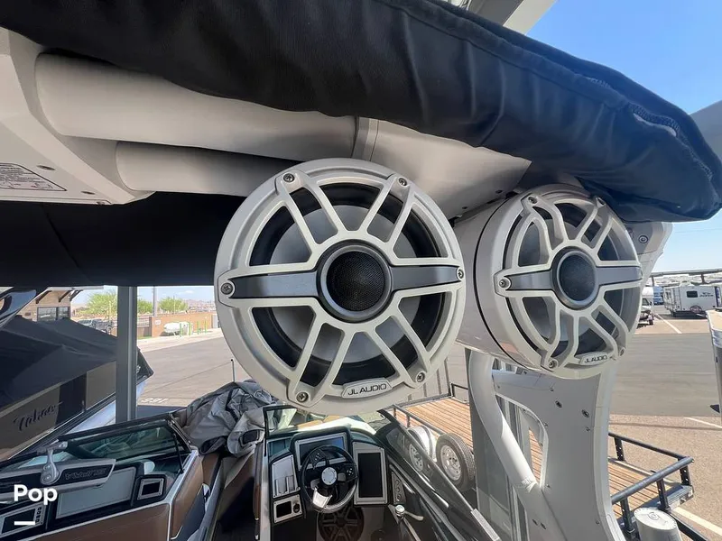 Slide: The Image of Tower Speakers (total Of 4) - 14680231