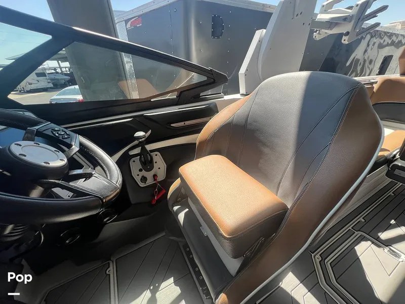 Slide: The Image of Captain Chair (bolster Up) - 14680259