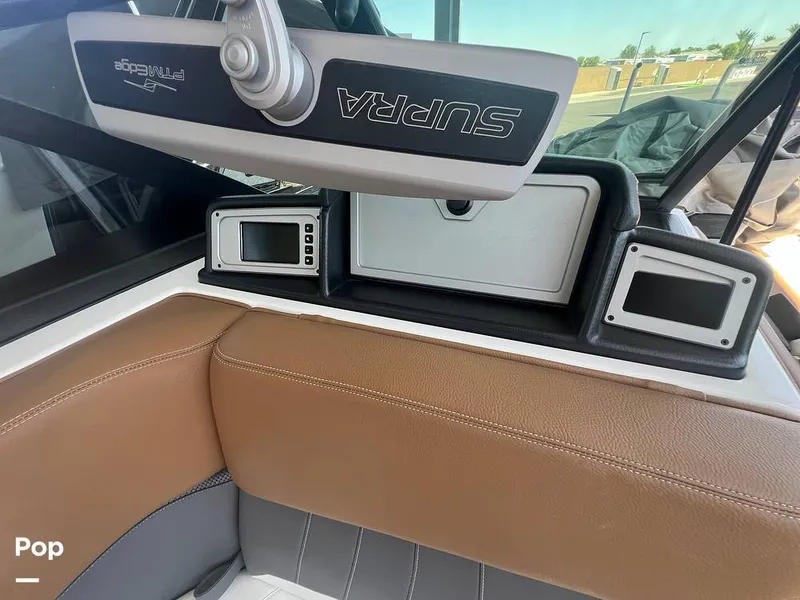 Slide: The Image of Glove Box - 14680264