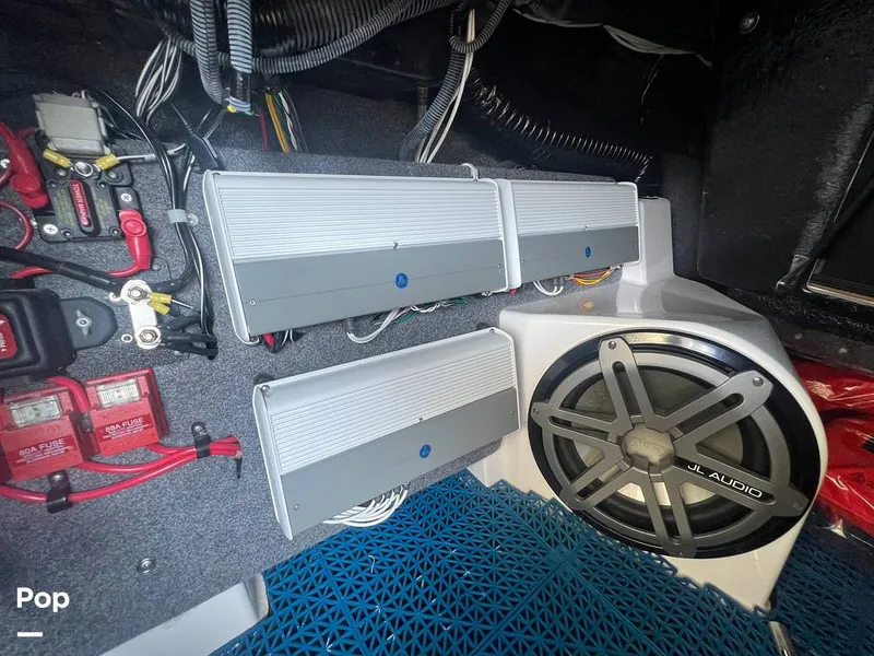 Slide: The Image of (3) Amps & Subwoofer - 14680240