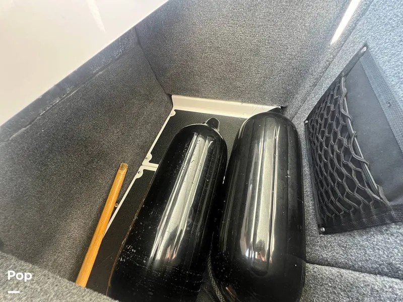 Slide: The Image of Fenders - 14680252