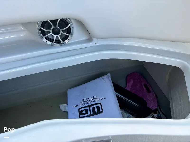 Slide: The Image of Crownline Boats E255 2022 - 14789401