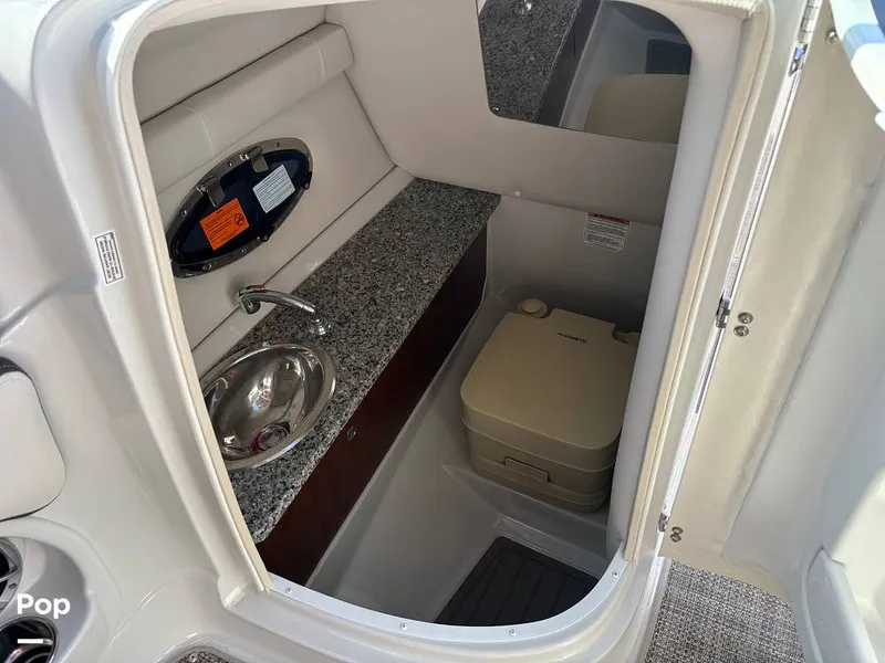 Slide: The Image of Crownline Boats E255 2022 - 14789412