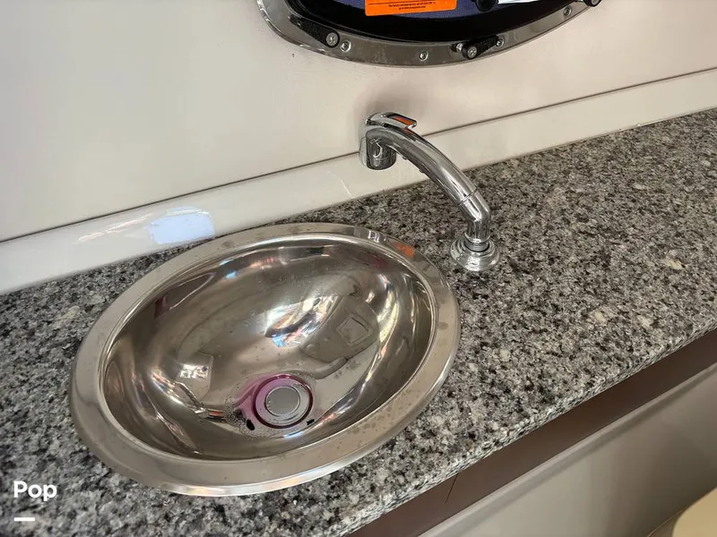 Slide: The Image of Crownline Boats E255 2022 - 14789413