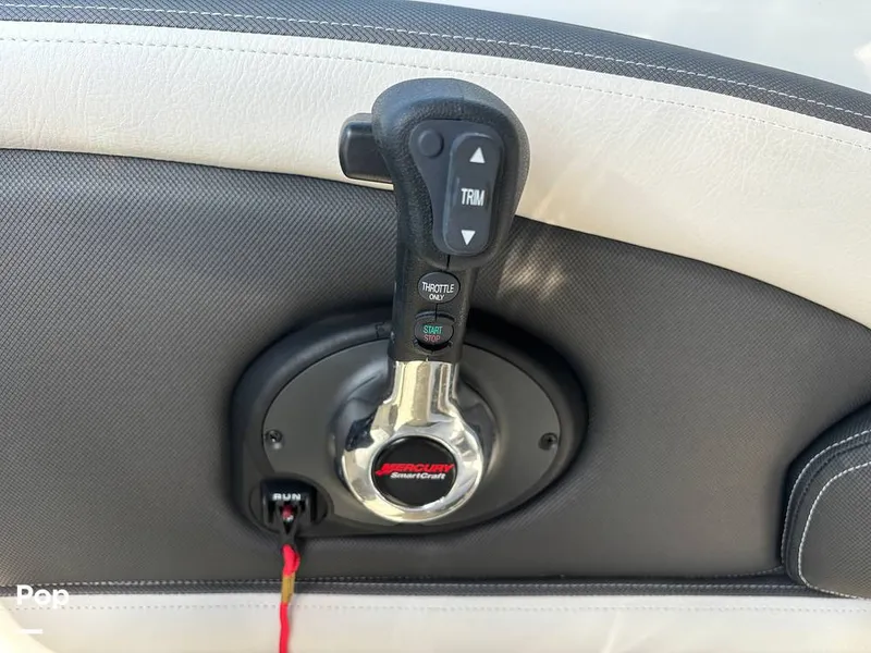 Slide: The Image of Crownline Boats E255 2022 - 14789419