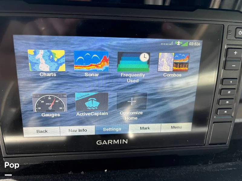 Slide: The Image of Crownline Boats E255 2022 - 14789431