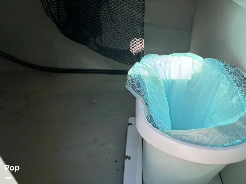 Slide: The Image of Crownline Boats E255 2022 - 14789434