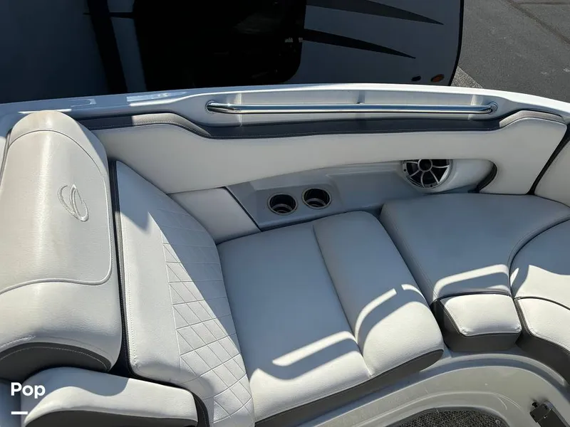 Slide: The Image of Crownline Boats E255 2022 - 14789438