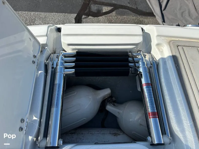 Slide: The Image of Crownline Boats E255 2022 - 14789444