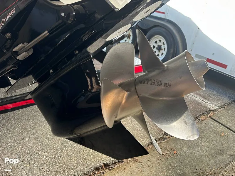 Slide: The Image of Crownline Boats E255 2022 - 14789458