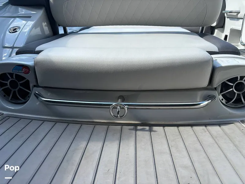 Slide: The Image of Crownline Boats E255 2022 - 14789386