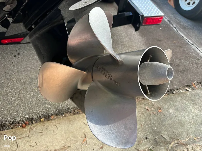 Slide: The Image of Crownline Boats E255 2022 - 14789460