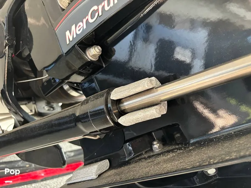 Slide: The Image of Crownline Boats E255 2022 - 14789463