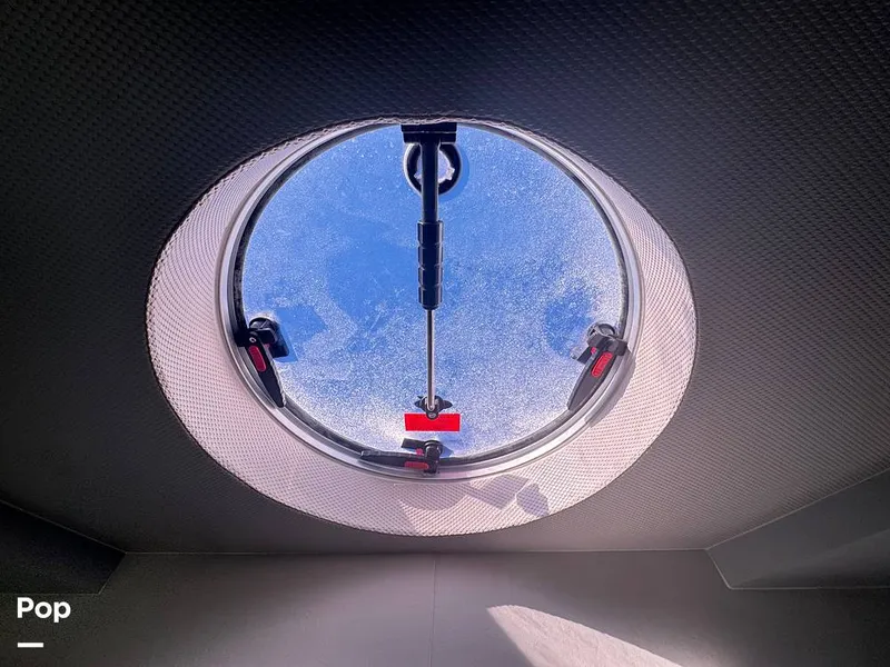 Slide: The Image of Evolve 400HT 2021 - 14951022