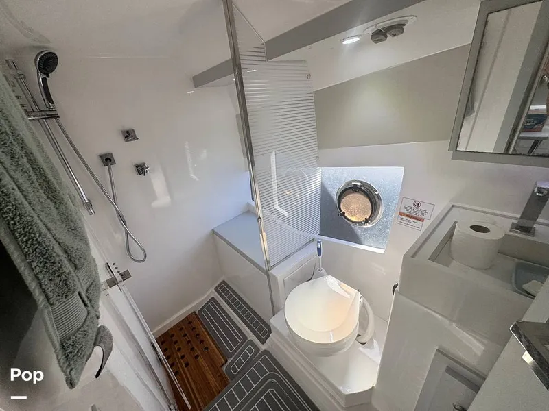 Slide: The Image of Evolve 400HT 2021 - 14951030