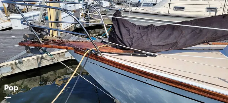 Slide: The Image of Cape Dory 36 1979 - 14614486