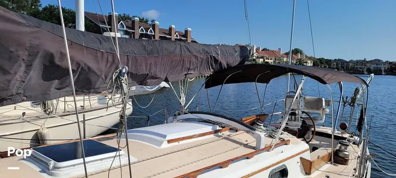 Slide: The Image of Cape Dory 36 1979 - 14614488