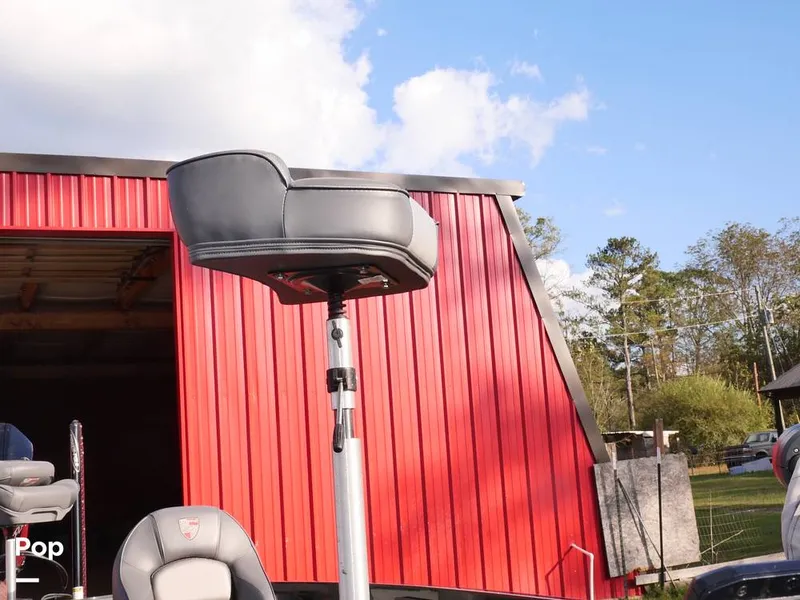 Slide: The Image of Triton 20 XP 2024 - 14924875