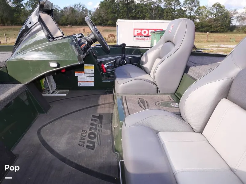 Slide: The Image of Triton 20 XP 2024 - 14924881