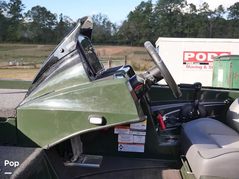 Slide: The Image of Triton 20 XP 2024 - 14924944