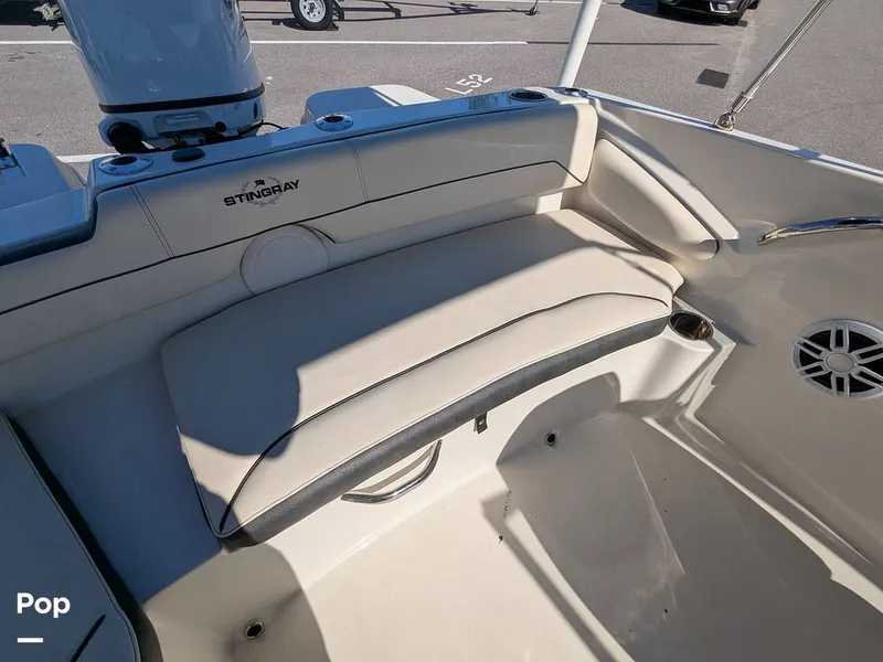 Slide: The Image of Rear Seating - 15110135