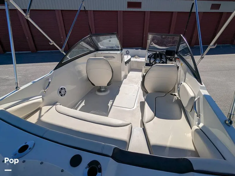 Slide: The Image of Easy Access - 15110102