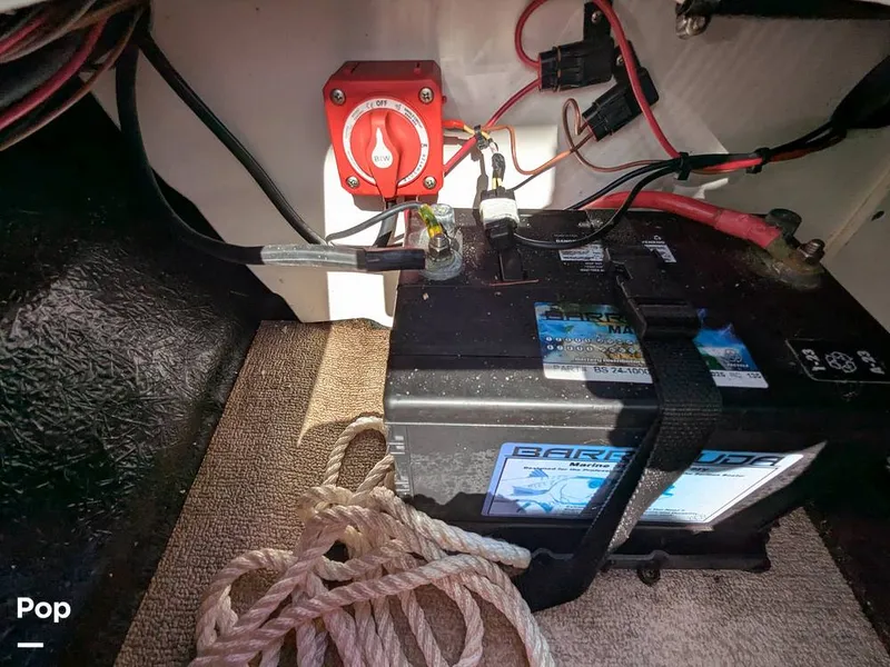 Slide: The Image of Battery And Batt Switch - 15110134