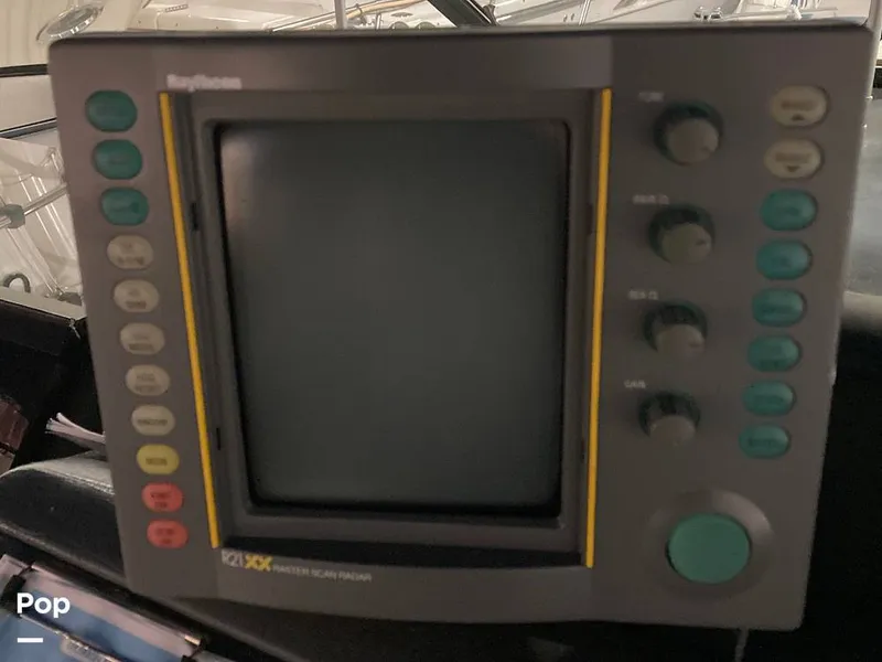 Slide: The Image of Sea Ray 330 Express Cruiser 1992 - 15756705