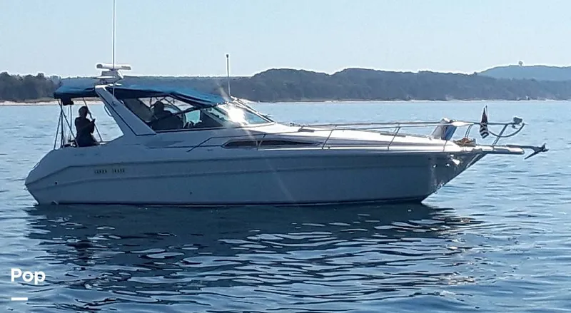 Slide: The Image of Sea Ray 330 Express Cruiser 1992 - 15756709