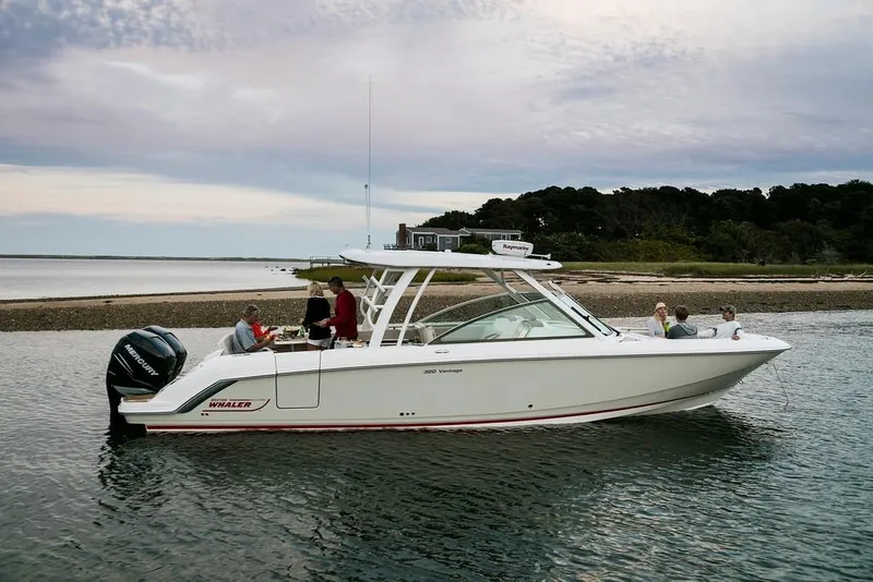 The Image of Boston Whaler 320 Vantage 2023 - 0