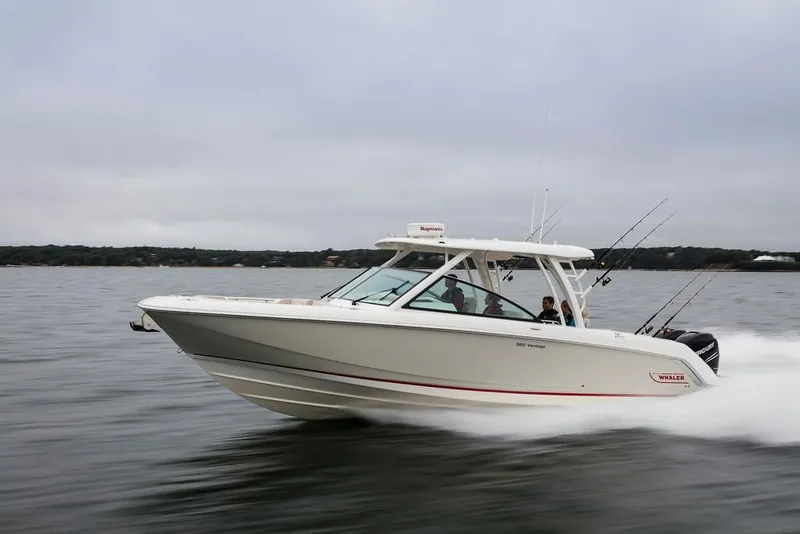 Slide: The Image of Boston Whaler 320 Vantage 2023 - 2