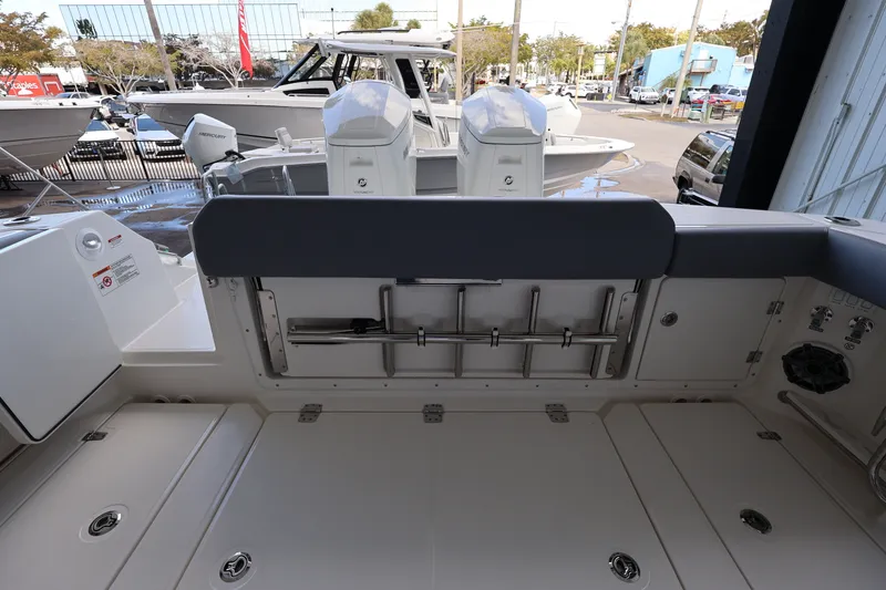 Slide: The Image of Boston Whaler 360 Outrage 2026 - 14
