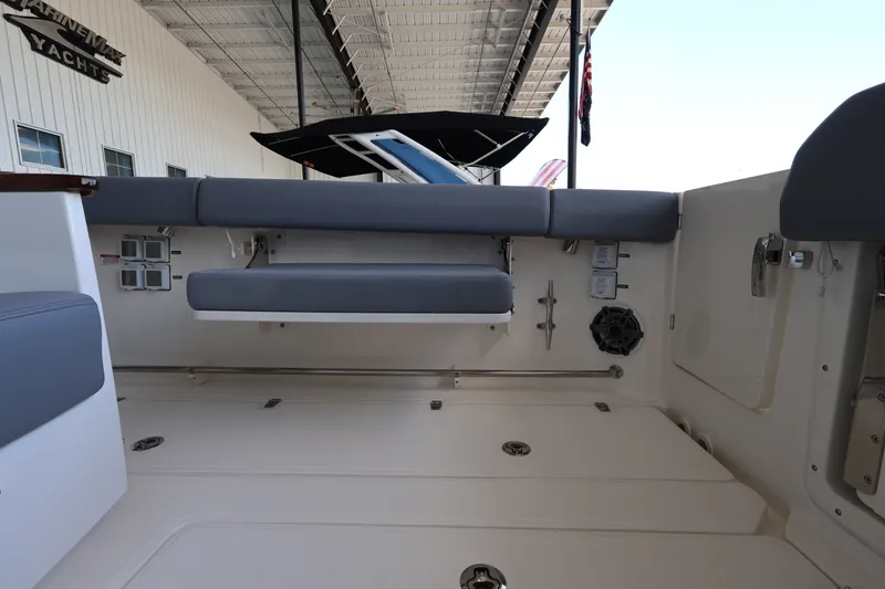 Slide: The Image of Boston Whaler 360 Outrage 2026 - 19