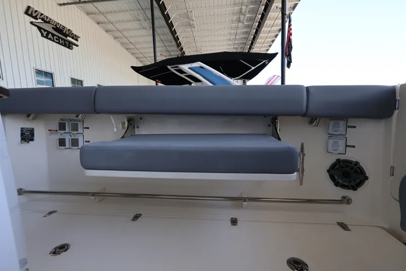 Slide: The Image of Boston Whaler 360 Outrage 2026 - 20