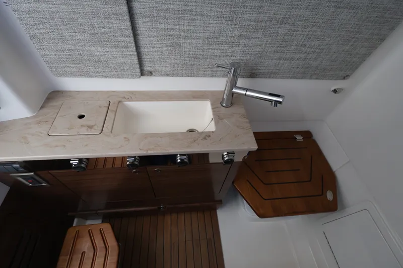 Slide: The Image of Boston Whaler 360 Outrage 2026 - 35