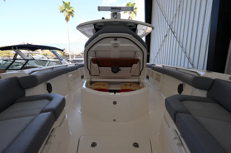 Slide: The Image of Boston Whaler 360 Outrage 2026 - 42