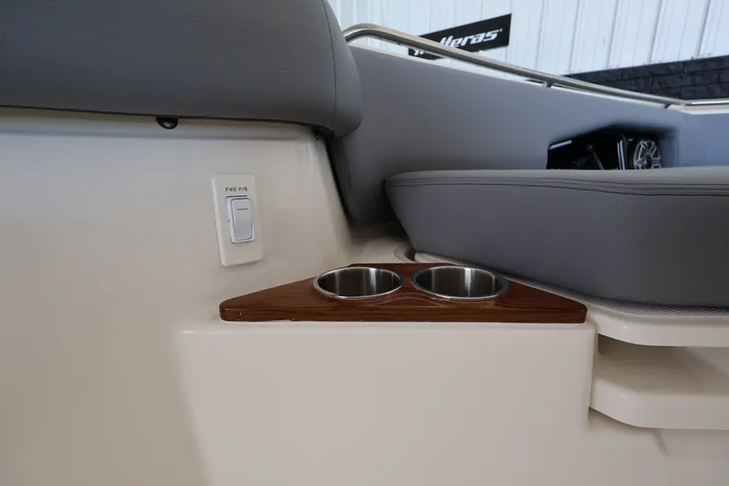 Slide: The Image of Boston Whaler 360 Outrage 2026 - 46