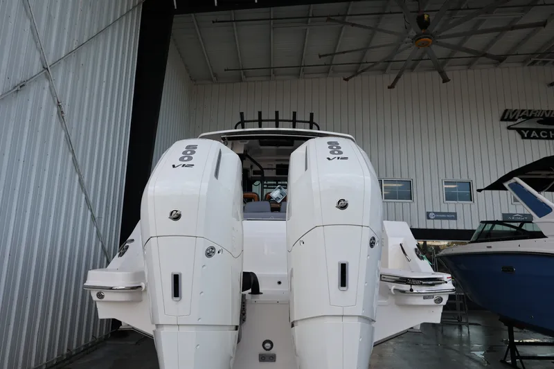 Slide: The Image of Boston Whaler 360 Outrage 2026 - 51