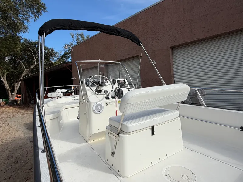 Slide: The Image of Boston Whaler 190 MONTAUAK 2015 - 55