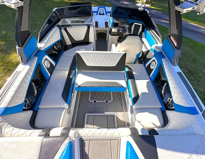 Slide: The Image of Tige RZX2 2018 - 14745955