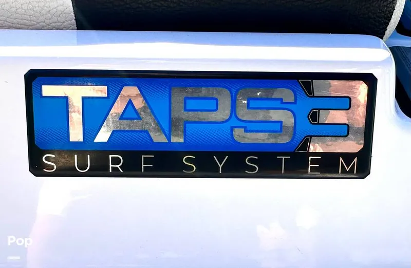 Slide: The Image of Tige RZX2 2018 - 14745875