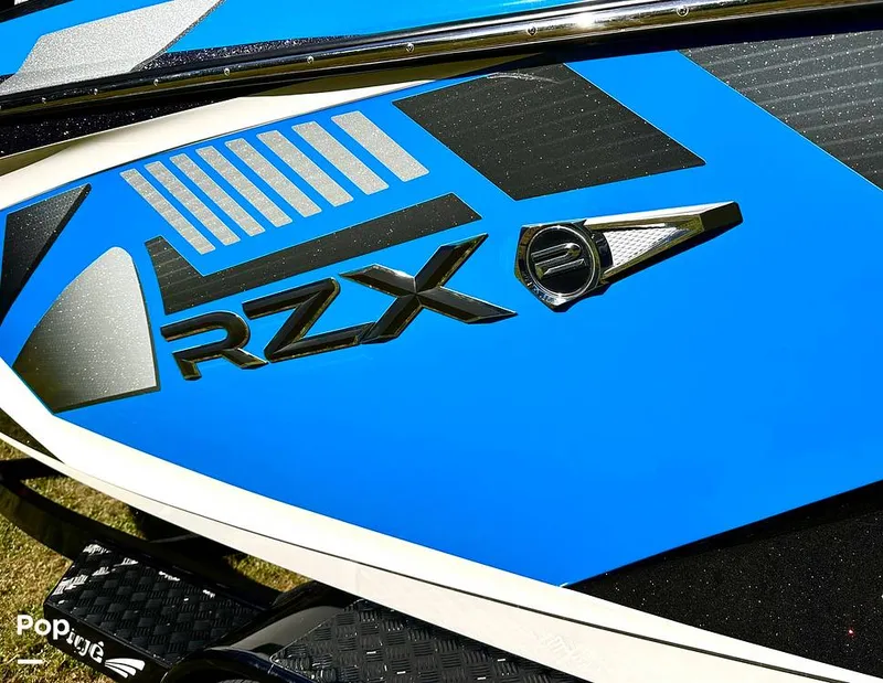 Slide: The Image of Tige RZX2 2018 - 14745901