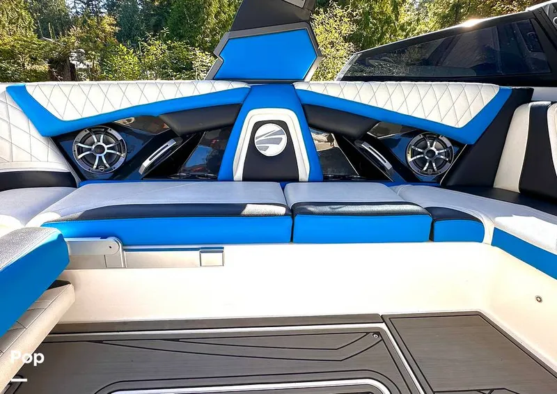 Slide: The Image of Tige RZX2 2018 - 14745905