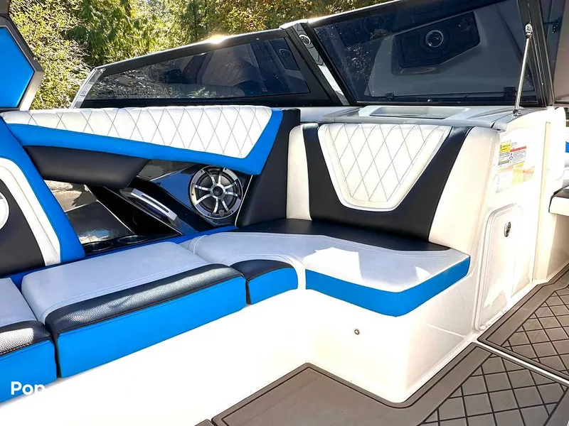 Slide: The Image of Tige RZX2 2018 - 14745910