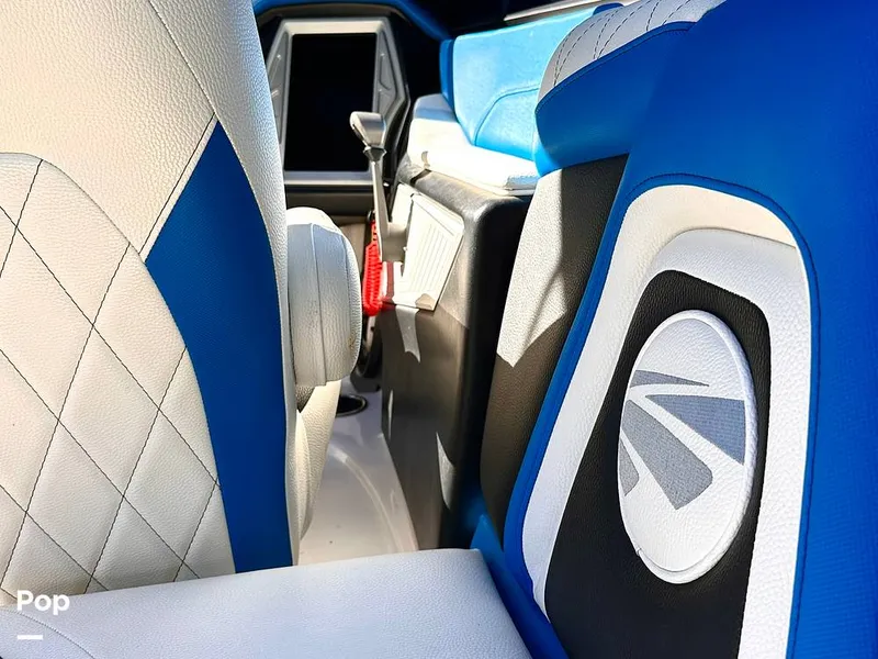 Slide: The Image of Tige RZX2 2018 - 14745922