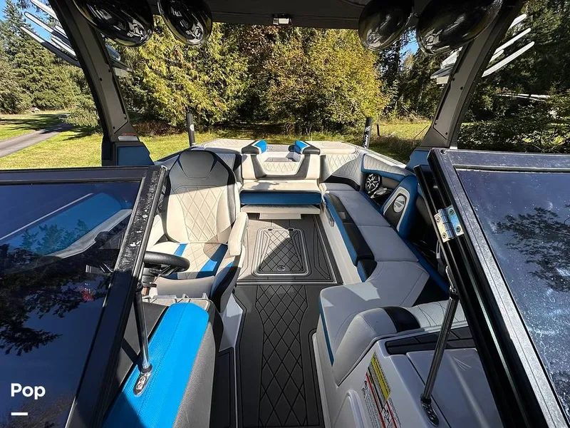 Slide: The Image of Tige RZX2 2018 - 14745933