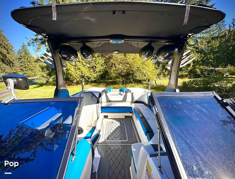 Slide: The Image of Tige RZX2 2018 - 14745935