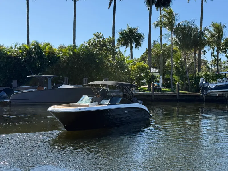 Slide: The Image of Sea Ray SDX 270 Outboard 2026 - 2